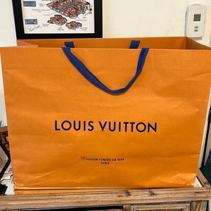 Large Louis Vuitton shopping bag